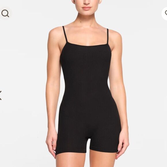 Skims Women’s M Soft Lounge Scoop Romper Black Ribbed Loungewear‎ Minimalist - Picture 1 of 12